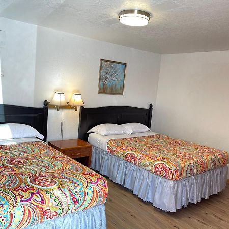 Gilchrist Gulfway Motel And Restaurant מראה חיצוני תמונה