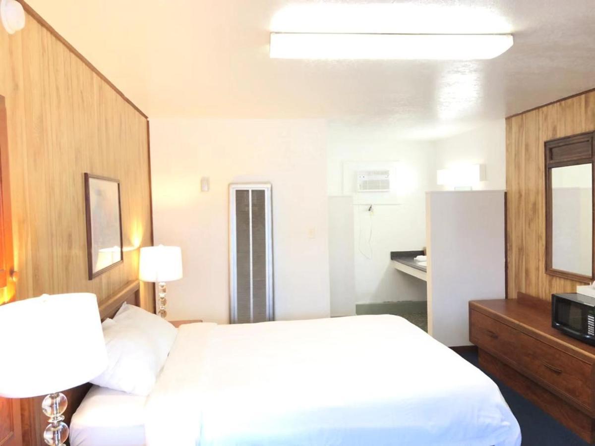 Gilchrist Gulfway Motel And Restaurant מראה חיצוני תמונה