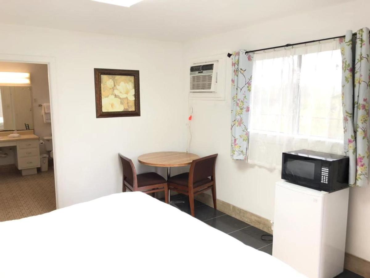 Gilchrist Gulfway Motel And Restaurant מראה חיצוני תמונה